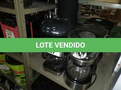 LOTE 257 - 5 CAFETEIRAS (NO ESTADO SEM GARANTIA DE FUNCIONAMENTO, SUJEITO A POSSÍVEIS AVARIAS VISÍVEIS/OCULTAS E/OU AUSÊNCIA DE COMPONENTES)
