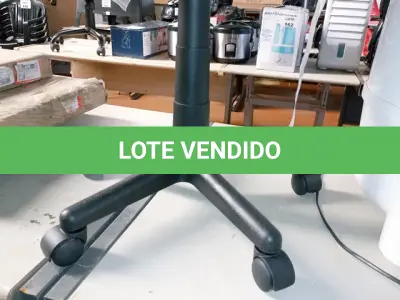 LOTE 199 - CADEIRA GAMER (NO ESTADO SEM GARANTIA DE FUNCIONAMENTO, SUJEITO A POSSÍVEIS AVARIAS VISÍVEIS/OCULTAS E/OU AUSÊNCIA DE COMPONENTES)