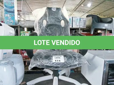 LOTE 111 - CADEIRA GAMER (NO ESTADO SEM GARANTIA DE FUNCIONAMENTO, SUJEITO A POSSÍVEIS AVARIAS VISÍVEIS/OCULTAS E/OU AUSÊNCIA DE COMPONENTES)