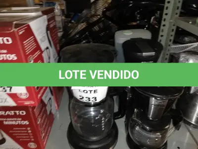 LOTE 233 - 4 CAFETEIRAS (NO ESTADO SEM GARANTIA DE FUNCIONAMENTO, SUJEITO A POSSÍVEIS AVARIAS VISÍVEIS/OCULTAS E/OU AUSÊNCIA DE COMPONENTES)