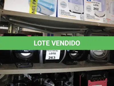 LOTE 263 - 2 CAIXAS DE SOM (NO ESTADO SEM GARANTIA DE FUNCIONAMENTO, SUJEITO A POSSÍVEIS AVARIAS VISÍVEIS/OCULTAS E/OU AUSÊNCIA DE COMPONENTES)