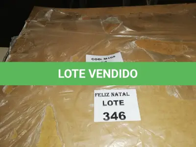 LOTE 346 - MESA DE CENTRO TURQUESA ESPELHADA (NO ESTADO SEM GARANTIA DE FUNCIONAMENTO, SUJEITO A POSSÍVEIS AVARIAS VISÍVEIS/OCULTAS E/OU AUSÊNCIA DE COMPONENTES)