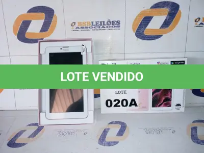 LOTE 020 - TABLET PHILCO 16GB (NO ESTADO SEM GARANTIA DE FUNCIONAMENTO, SUJEITO A POSSÍVEIS AVARIAS VISÍVEIS/OCULTAS E/OU AUSÊNCIA DE COMPONENTES)