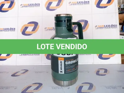 LOTE 063 - GARRAFA GROWLER TÉRMICO 1,9 L STANLEY (NO ESTADO SEM GARANTIA DE FUNCIONAMENTO, SUJEITO A POSSÍVEIS AVARIAS VISÍVEIS/OCULTAS E/OU AUSÊNCIA DE COMPONENTES)