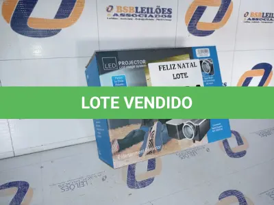 LOTE 240 - PROJETOR LED (NO ESTADO SEM GARANTIA DE FUNCIONAMENTO, SUJEITO A POSSÍVEIS AVARIAS VISÍVEIS/OCULTAS E/OU AUSÊNCIA DE COMPONENTES)