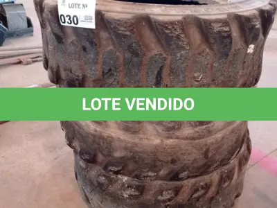 LOTE 030 - 03-PNEUS PARA BOB CAT (NO ESTADO)