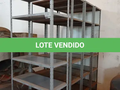 LOTE 042 - 04-ESTANTES EM FERRO C/05-PRATELEIRAS (NO ESTADO)