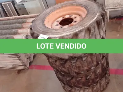LOTE 005 - 04-RODAS COM PNEUS PARA BOB CAT.(NO ESTADO)