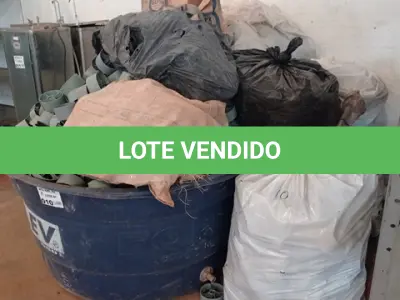 LOTE 010 - 01-LOTE C/ESPAÇADORES PARA CONCRETO ,01-CAIXA D ‘AGUA S/ TAMPA 500 LITROS (NO ESTADO)