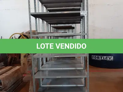 LOTE 043 - 04-ESTANTES EM FERRO C/05-PRATELEIRAS (NO ESTADO)