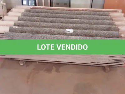 LOTE 006 - 01-LOTE COM APX: 60 TELHAS EM AMIANTO 2,10CM X1,10CM (NO ESTADO)