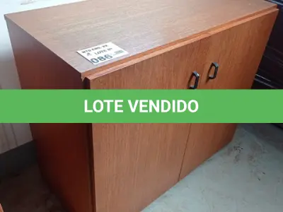 LOTE 086 - 01-ARMÁRIO EM MADEIRA 02-PORTAS (NO ESTADO)