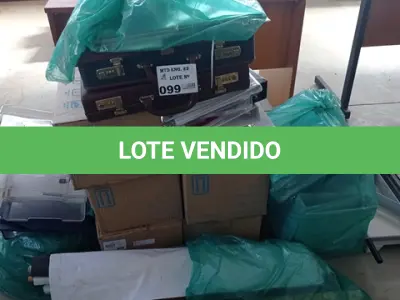 LOTE 099 - 01-LOTE C/ PASTAS PARA ESCRITÓRIO, E 02-MALETAS (NO ESTADO)