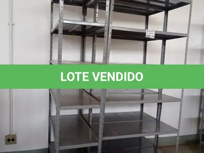 LOTE 101 - 03-ESTANTES EM FERRO C/05-PRATELEIRAS (NO ESTADO)