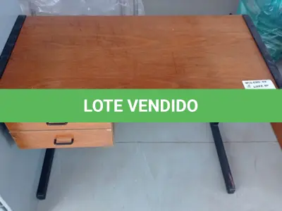 LOTE 092 - 01-MESA PARA ESCRITÓRIO (NO ESTADO)