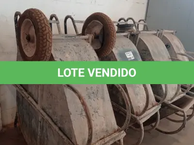 LOTE 002 - 08- CARRINHOS PARA OBRA (JERICO)(NO ESTADO)