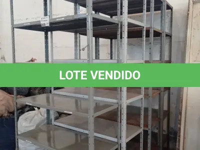 LOTE 009 - 04-ESTANTES EM FERRO C/05-PRATELEIRAS (NO ESTADO)