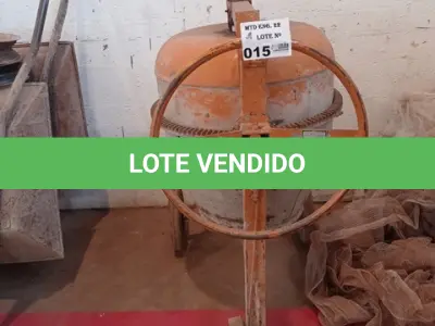 LOTE 015 - 01-BETONEIRA COM MOTOR MONOFÁSICO 120 LITROS (NO ESTADO)
