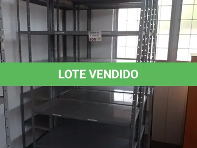 LOTE 100 - 04-ESTANTES EM FERRO C/05-PRATELEIRAS (NO ESTADO)