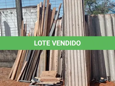 LOTE 107 - 01-LOTE C/ TELHAS DE AMIANTO E MADEIRAS (NO ESTADO)