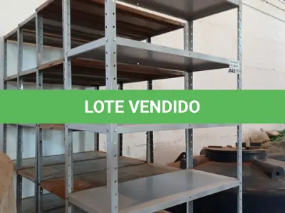 LOTE 042 - 04-ESTANTES EM FERRO C/05-PRATELEIRAS (NO ESTADO)