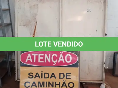 LOTE 007 - 02-PORTÕES DE FERRO 2M X2M E 12-PAINEIS DE AVISO(NO ESTADO)