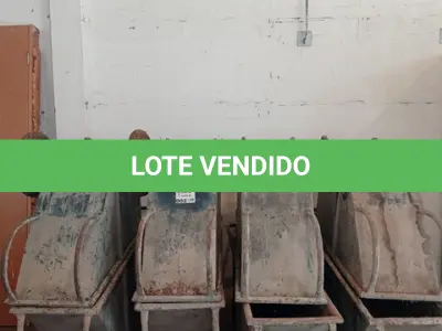 LOTE 002 - 08- CARRINHOS PARA OBRA (JERICO)(NO ESTADO)