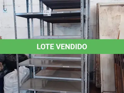 LOTE 009 - 04-ESTANTES EM FERRO C/05-PRATELEIRAS (NO ESTADO)