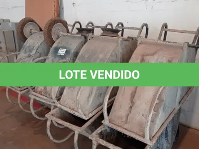LOTE 002 - 08- CARRINHOS PARA OBRA (JERICO)(NO ESTADO)