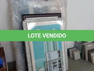 LOTE 104 - 01-LOTE C/ MOLDURAS PARA QUADROS (NO ESTADO)