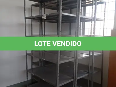 LOTE 100 - 04-ESTANTES EM FERRO C/05-PRATELEIRAS (NO ESTADO)