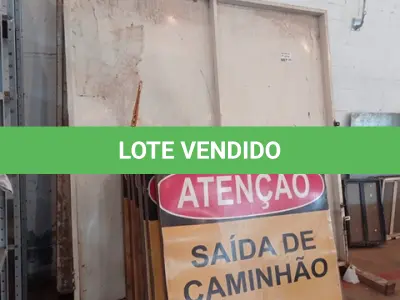 LOTE 007 - 02-PORTÕES DE FERRO 2M X2M E 12-PAINEIS DE AVISO(NO ESTADO)