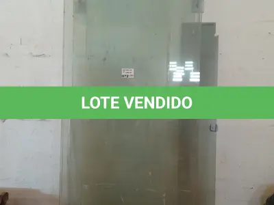 LOTE 072 - 01-LOTE C/ BLINDEX (NO ESTADO)