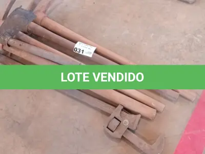 LOTE 031 - 01-KIT FERRAMENTAS 04-PICARETAS ,01CHAVE INGLESA (NO ESTADO)