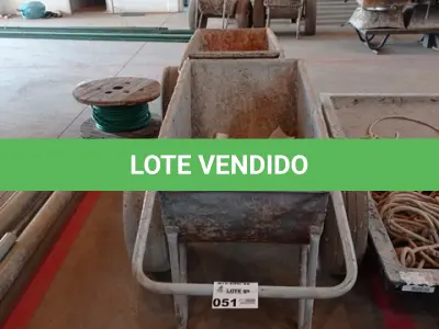 LOTE 051 - 04- CARRINHOS PARA OBRA (JERICO) (NO ESTADO)