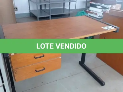 LOTE 092 - 01-MESA PARA ESCRITÓRIO (NO ESTADO)