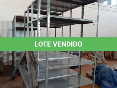 LOTE 043 - 04-ESTANTES EM FERRO C/05-PRATELEIRAS (NO ESTADO)