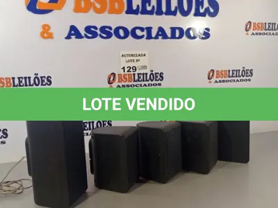 LOTE 129 - 05 CAIXAS DE SOM PEQUENAS HOME THEATER. (NO ESTADO, NÃO SABEMOS SE FUNCIONA. LEILÃO NÃO TEM GARANTIA E NEM DEVOLUÇÃO).