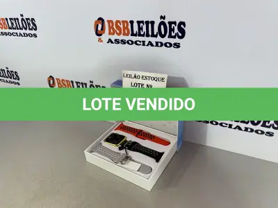 LOTE 023 - 01 SMARTWATCH COM MULTIPLAS PULSEIRAS (NO ESTADO, NÃO SABEMOS SE FUNCIONA. LEILÃO NÃO TEM GARANTIA E NEM DEVOLUÇÃO)