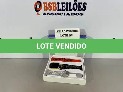LOTE 023 - 01 SMARTWATCH COM MULTIPLAS PULSEIRAS (NO ESTADO, NÃO SABEMOS SE FUNCIONA. LEILÃO NÃO TEM GARANTIA E NEM DEVOLUÇÃO)