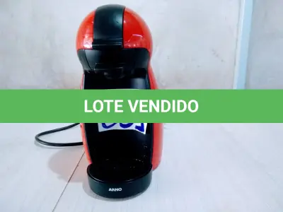 LOTE 001 - 01(UMA) CAFETEIRA EXPRESSA “DOLCE GUSTO”, NA COR VERMELHA, MARCA ARNO. (NO ESTADO)