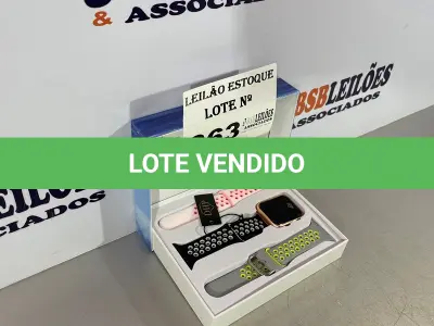 LOTE 063 - 01 SMARTWATCH COM MULTIPLAS PULSEIRAS (NO ESTADO, NÃO SABEMOS SE FUNCIONA. LEILÃO NÃO TEM GARANTIA E NEM DEVOLUÇÃO)