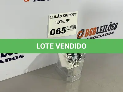 LOTE 065 - 01 RELÓGIO MILITAR CAMUFLADO NA COR BRANCA (NO ESTADO, NÃO SABEMOS SE FUNCIONA. LEILÃO NÃO TEM GARANTIA E NEM DEVOLUÇÃO)