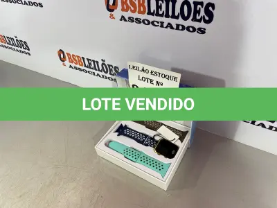 LOTE 049 - 01 SMARTWATCH COM MULTIPLAS PULSEIRAS (NO ESTADO, NÃO SABEMOS SE FUNCIONA. LEILÃO NÃO TEM GARANTIA E NEM DEVOLUÇÃO)