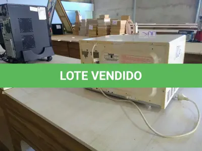 LOTE 006 - 01 (UM) MICROONDAS FACILITE–COMPACTO MARCA “CONSUL” COM PRATO. (NO ESTADO).  