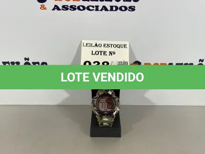 LOTE 038 - 01 RELOGIO MILITAR CAMUFLADO MARROM (NO ESTADO, NÃO SABEMOS SE FUNCIONA. LEILÃO NÃO TEM GARANTIA E NEM DEVOLUÇÃO)