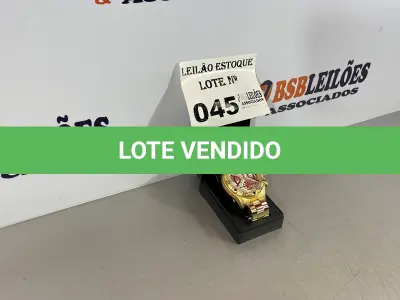 LOTE 045 - 01 RELÓGIO FULL METAL DOURADO (NO ESTADO, NÃO SABEMOS SE FUNCIONA. LEILÃO NÃO TEM GARANTIA E NEM DEVOLUÇÃO)