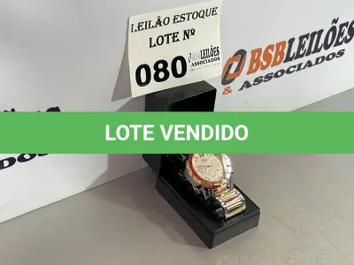 LOTE 080 - 01 RELÓGIO DOURADO COM PRATA (NO ESTADO, NÃO SABEMOS SE FUNCIONA. LEILÃO NÃO TEM GARANTIA E NEM DEVOLUÇÃO)