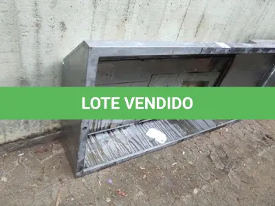 LOTE 037 - 01 COIFA EM INOX TAMANHO GRANDE. (NO ESTADO DE CONSERVAÇÃO QUE SE ENCONTRA. LEILÃO NÃO TEM GARANTIA E NEM DEVOLUÇÃO).