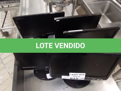 LOTE 015 - 04 MONITORES MARCAS E MODELOS DIVERSOS. (NO ESTADO DE CONSERVAÇÃO QUE SE ENCONTRAM. LEILÃO NÃO TEM GARANTIA E NEM DEVOLUÇÃO).